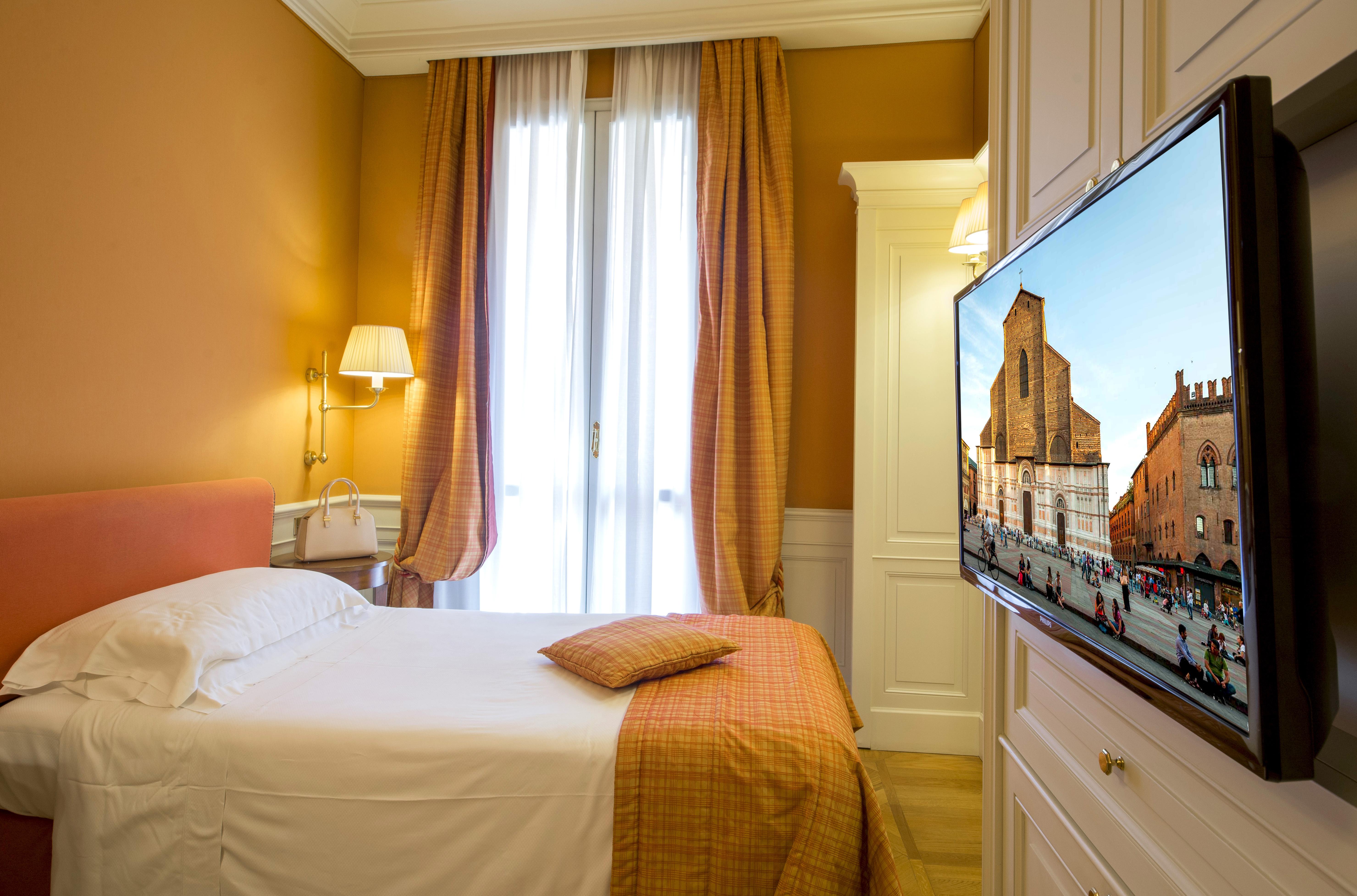Hotel Corona D'Oro 1890 Bologna Exteriör bild