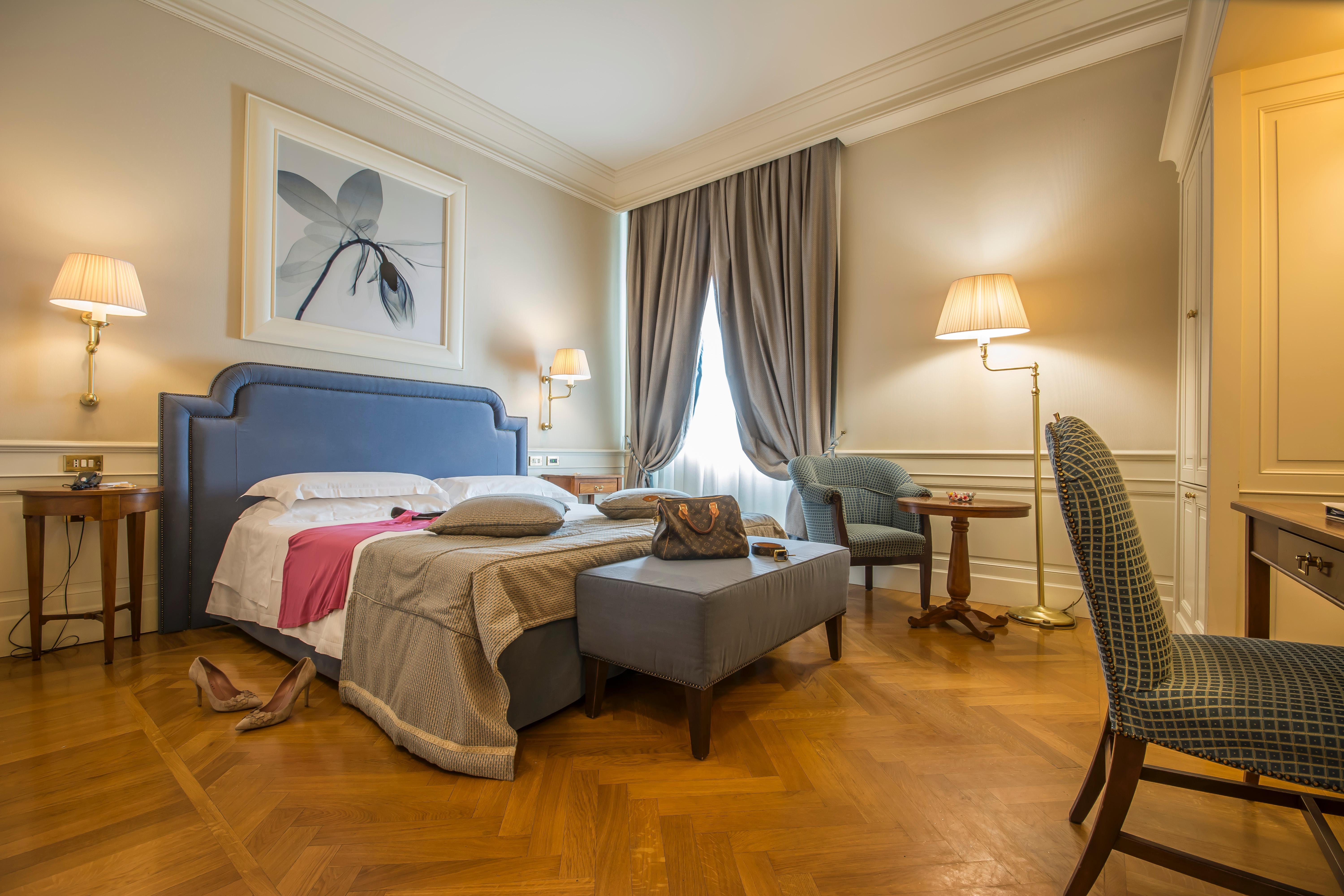 Hotel Corona D'Oro 1890 Bologna Exteriör bild